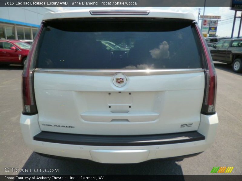 White Diamond Tricoat / Shale/Cocoa 2015 Cadillac Escalade Luxury 4WD