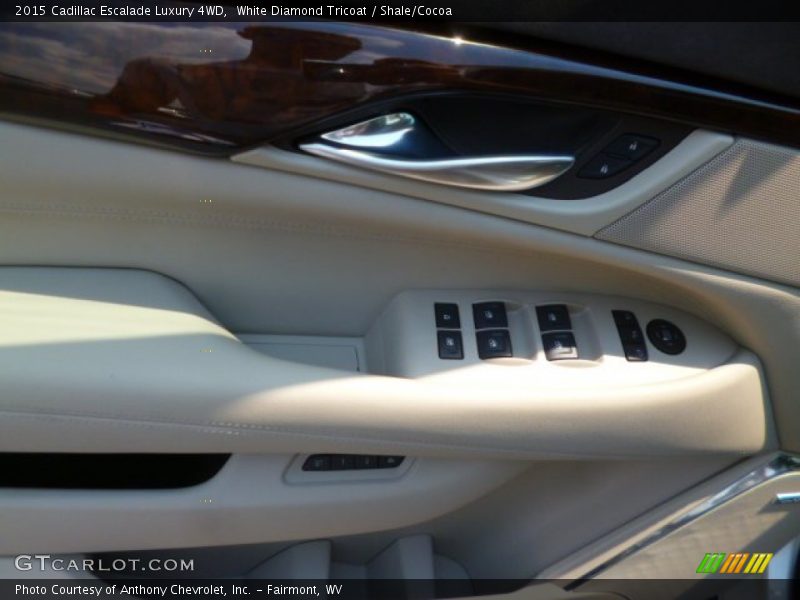 White Diamond Tricoat / Shale/Cocoa 2015 Cadillac Escalade Luxury 4WD