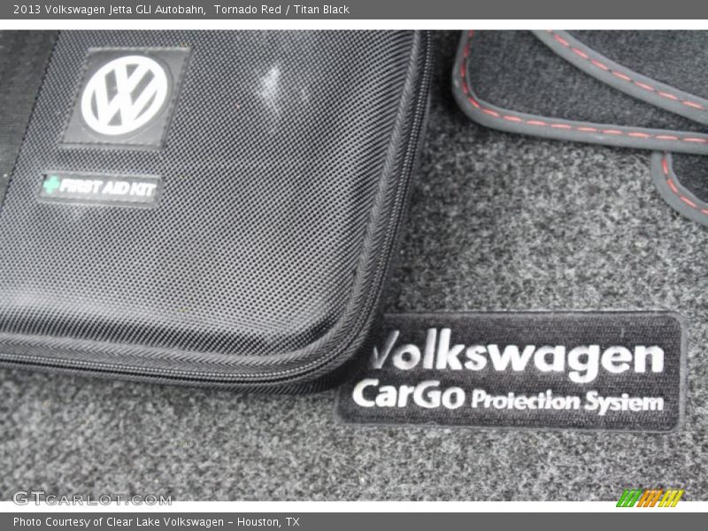 Tornado Red / Titan Black 2013 Volkswagen Jetta GLI Autobahn
