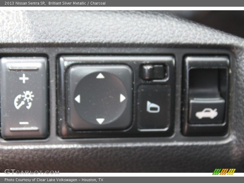 Brilliant Silver Metallic / Charcoal 2013 Nissan Sentra SR