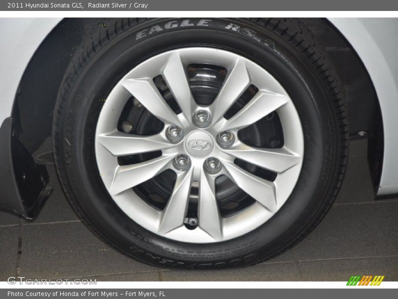 Radiant Silver / Gray 2011 Hyundai Sonata GLS