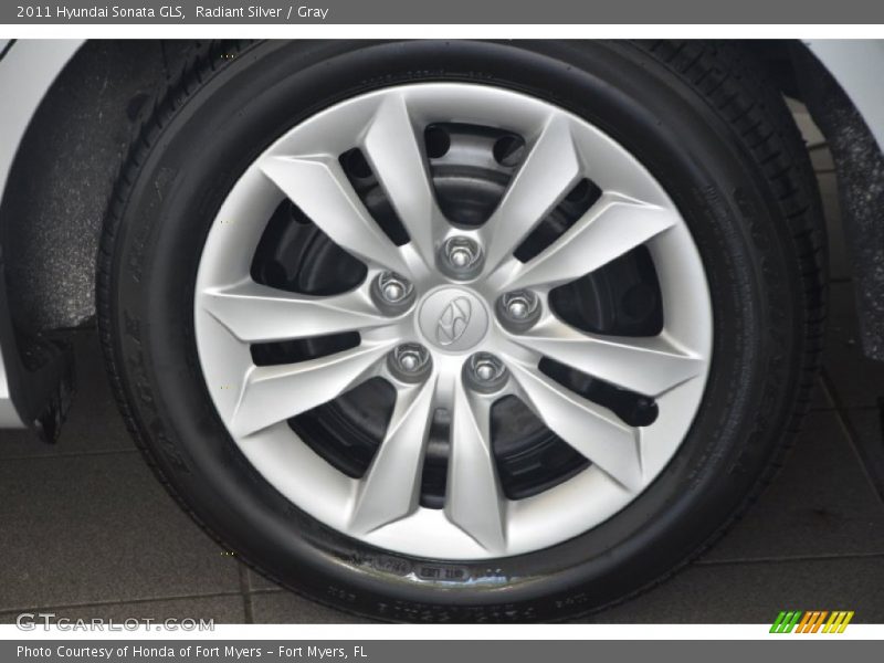 Radiant Silver / Gray 2011 Hyundai Sonata GLS