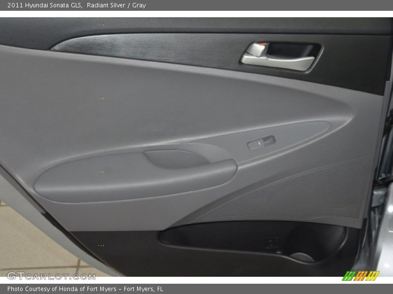 Radiant Silver / Gray 2011 Hyundai Sonata GLS