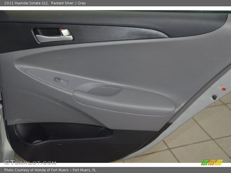 Radiant Silver / Gray 2011 Hyundai Sonata GLS
