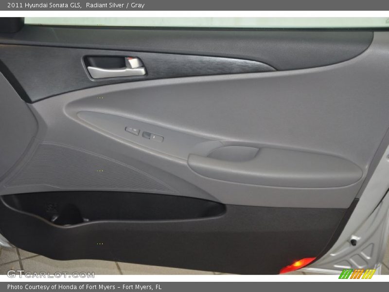 Radiant Silver / Gray 2011 Hyundai Sonata GLS