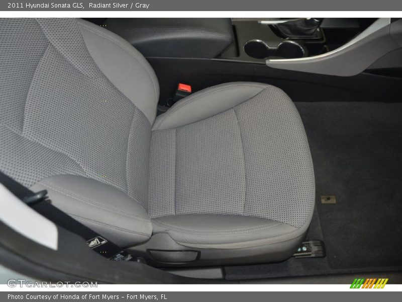 Radiant Silver / Gray 2011 Hyundai Sonata GLS