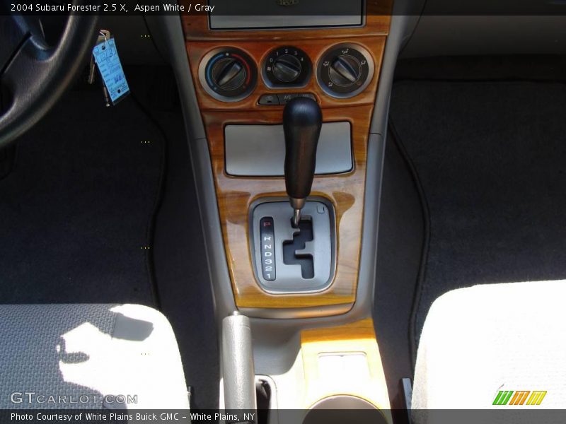 Aspen White / Gray 2004 Subaru Forester 2.5 X
