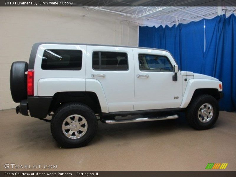 Birch White / Ebony 2010 Hummer H3