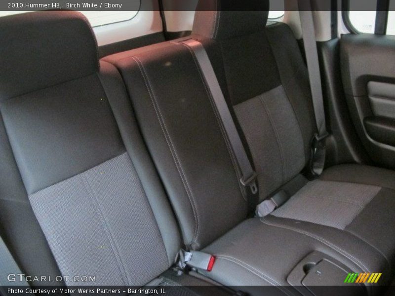 Birch White / Ebony 2010 Hummer H3