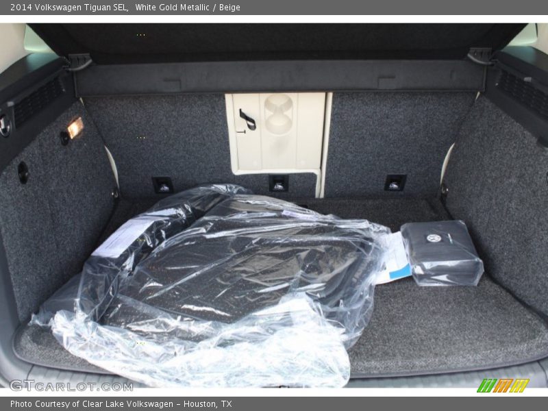 White Gold Metallic / Beige 2014 Volkswagen Tiguan SEL