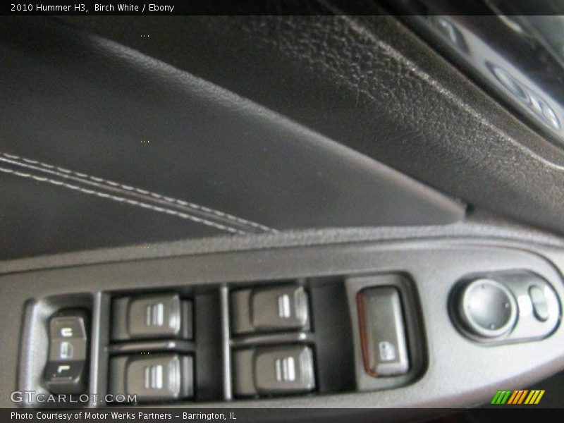 Birch White / Ebony 2010 Hummer H3
