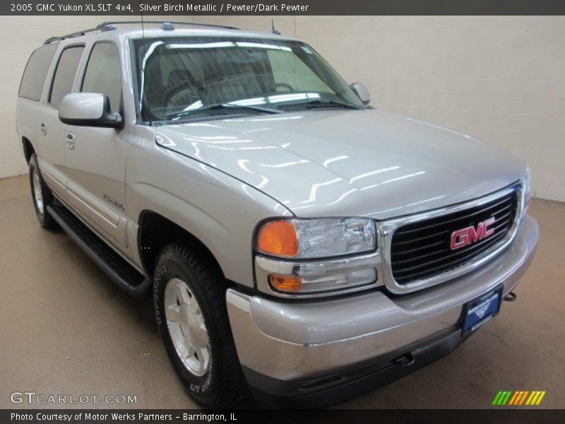 Silver Birch Metallic / Pewter/Dark Pewter 2005 GMC Yukon XL SLT 4x4