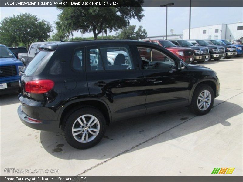 Deep Black Metallic / Black 2014 Volkswagen Tiguan S 4Motion