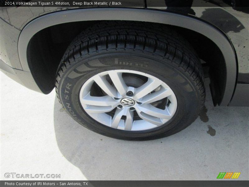 Deep Black Metallic / Black 2014 Volkswagen Tiguan S 4Motion