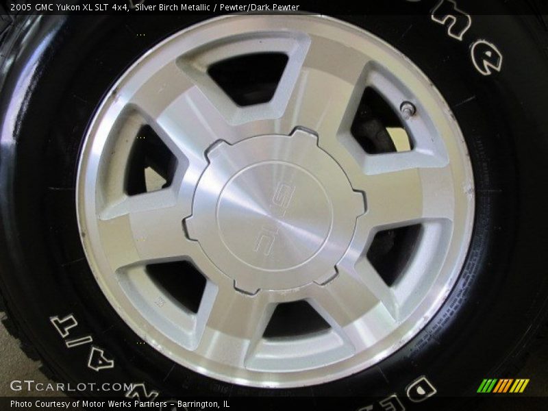 Silver Birch Metallic / Pewter/Dark Pewter 2005 GMC Yukon XL SLT 4x4