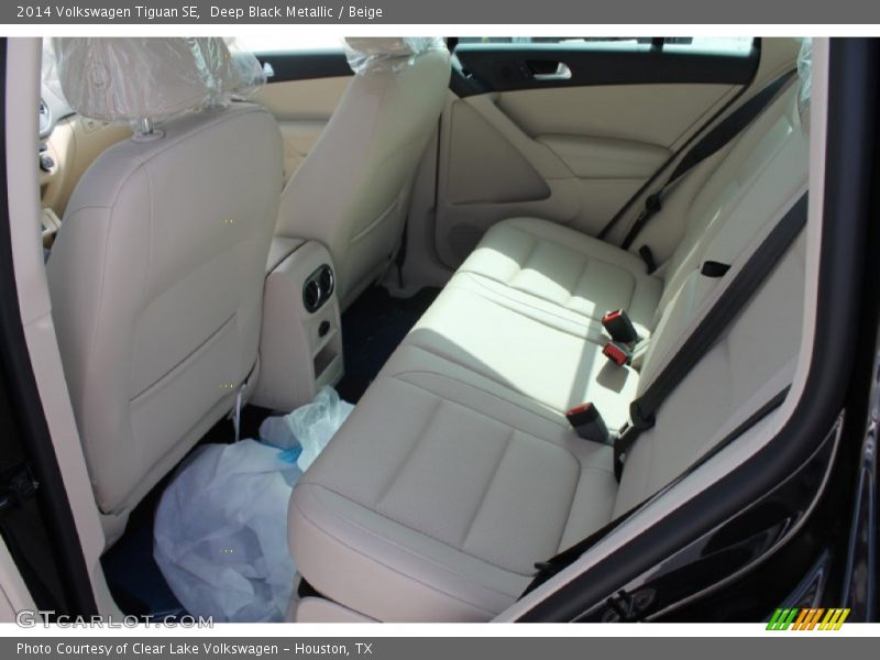 Deep Black Metallic / Beige 2014 Volkswagen Tiguan SE