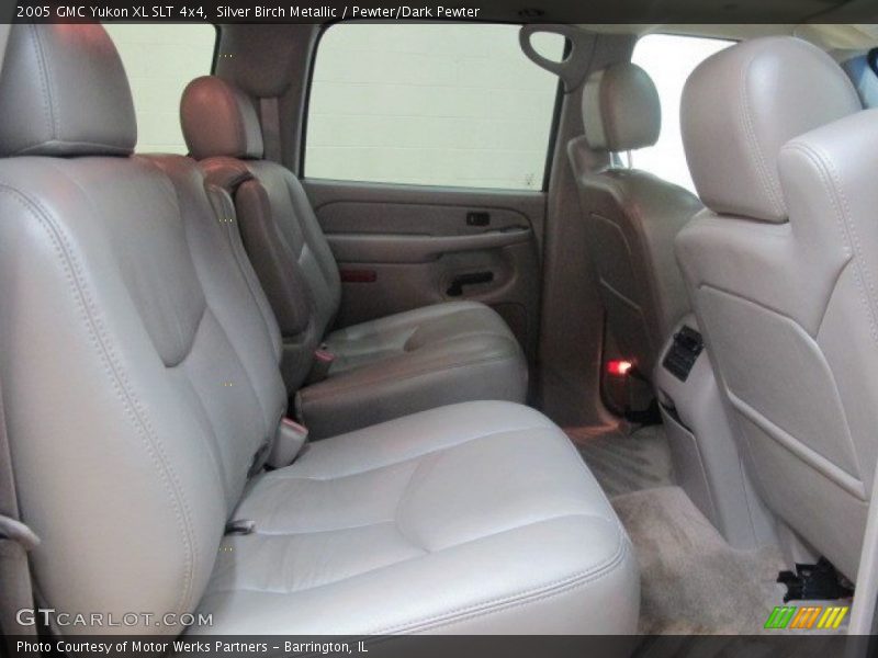 Silver Birch Metallic / Pewter/Dark Pewter 2005 GMC Yukon XL SLT 4x4