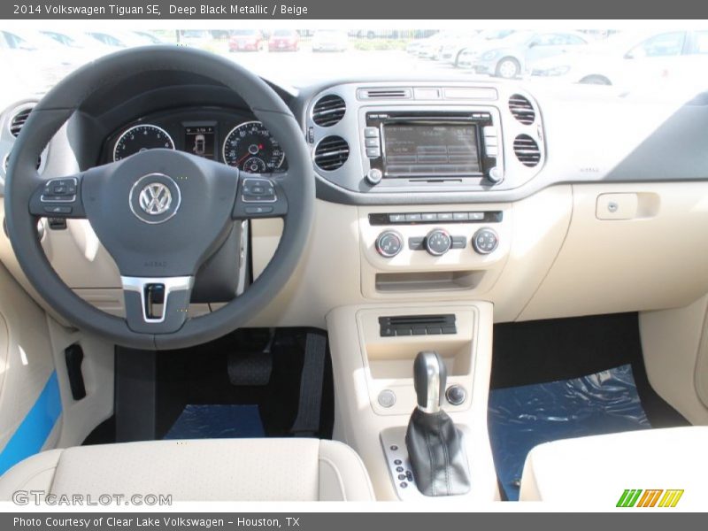 Deep Black Metallic / Beige 2014 Volkswagen Tiguan SE
