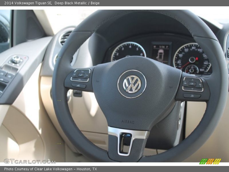 Deep Black Metallic / Beige 2014 Volkswagen Tiguan SE