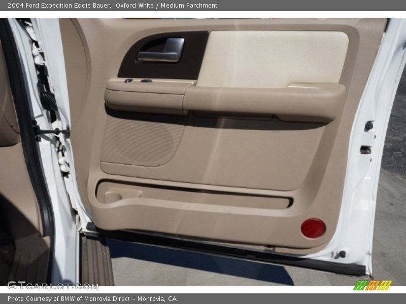 Oxford White / Medium Parchment 2004 Ford Expedition Eddie Bauer