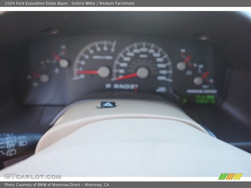 Oxford White / Medium Parchment 2004 Ford Expedition Eddie Bauer