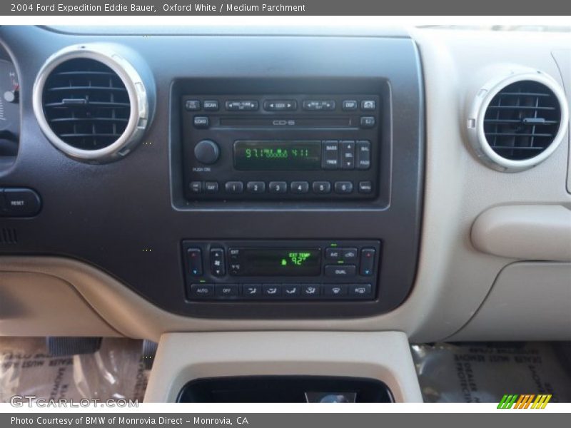 Oxford White / Medium Parchment 2004 Ford Expedition Eddie Bauer