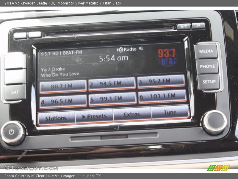 Moonrock Silver Metallic / Titan Black 2014 Volkswagen Beetle TDI