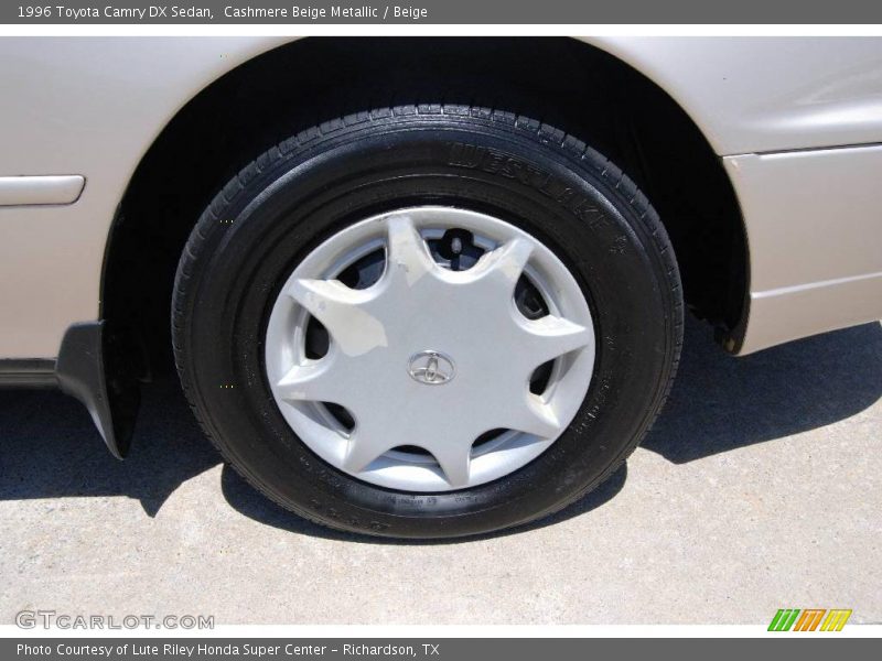Cashmere Beige Metallic / Beige 1996 Toyota Camry DX Sedan