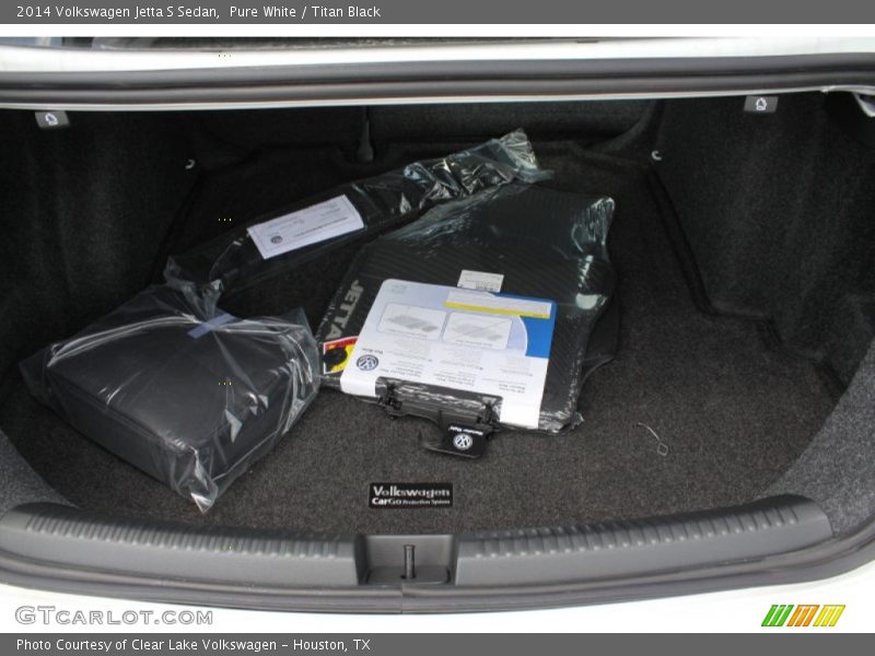 Pure White / Titan Black 2014 Volkswagen Jetta S Sedan