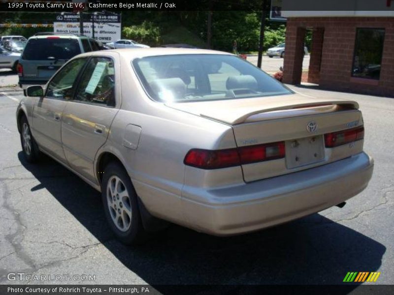 Cashmere Beige Metallic / Oak 1999 Toyota Camry LE V6