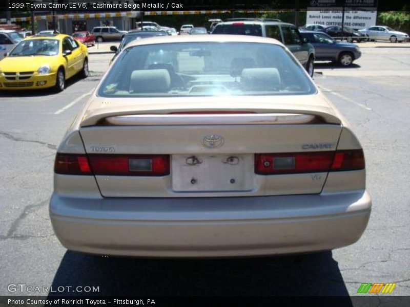 Cashmere Beige Metallic / Oak 1999 Toyota Camry LE V6