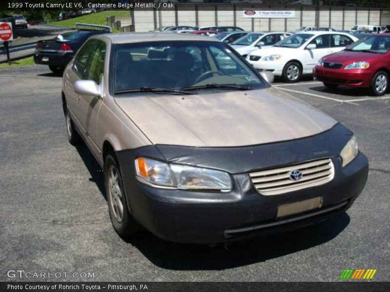 Cashmere Beige Metallic / Oak 1999 Toyota Camry LE V6