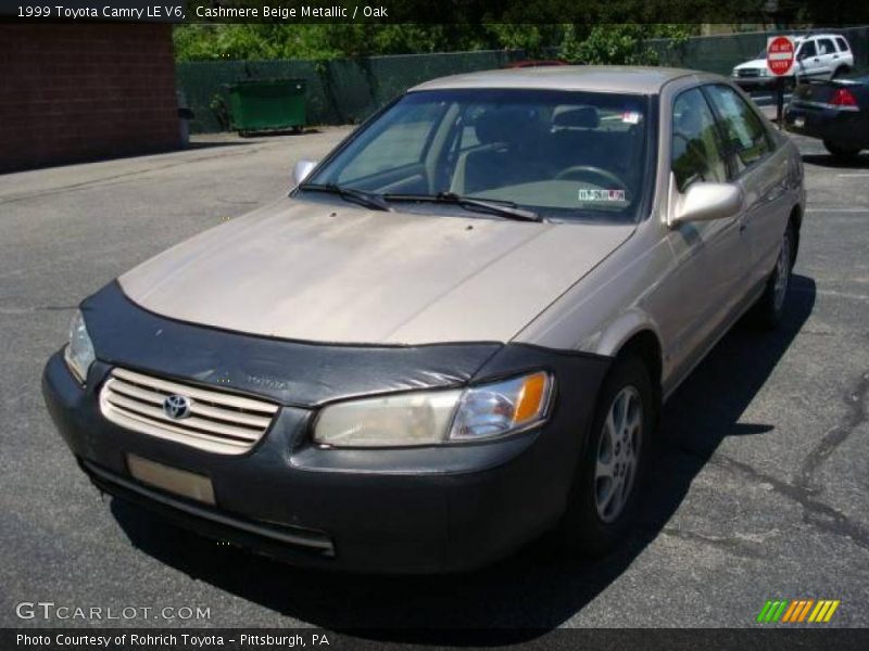 Cashmere Beige Metallic / Oak 1999 Toyota Camry LE V6