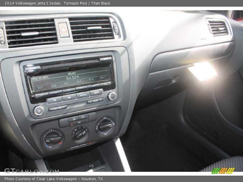 Tornado Red / Titan Black 2014 Volkswagen Jetta S Sedan