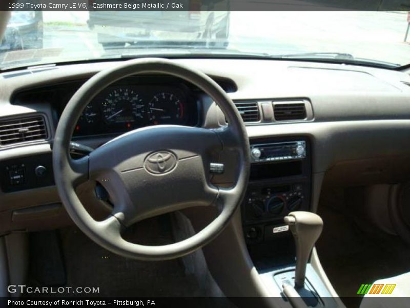 Cashmere Beige Metallic / Oak 1999 Toyota Camry LE V6