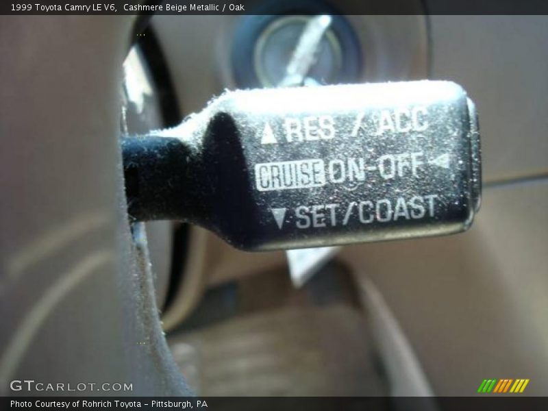Cashmere Beige Metallic / Oak 1999 Toyota Camry LE V6