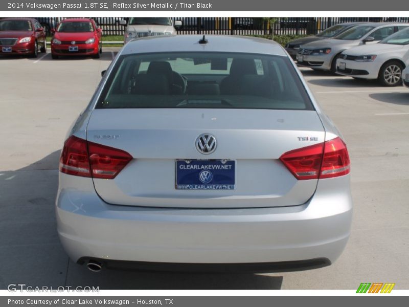 Reflex Silver Metallic / Titan Black 2014 Volkswagen Passat 1.8T SE