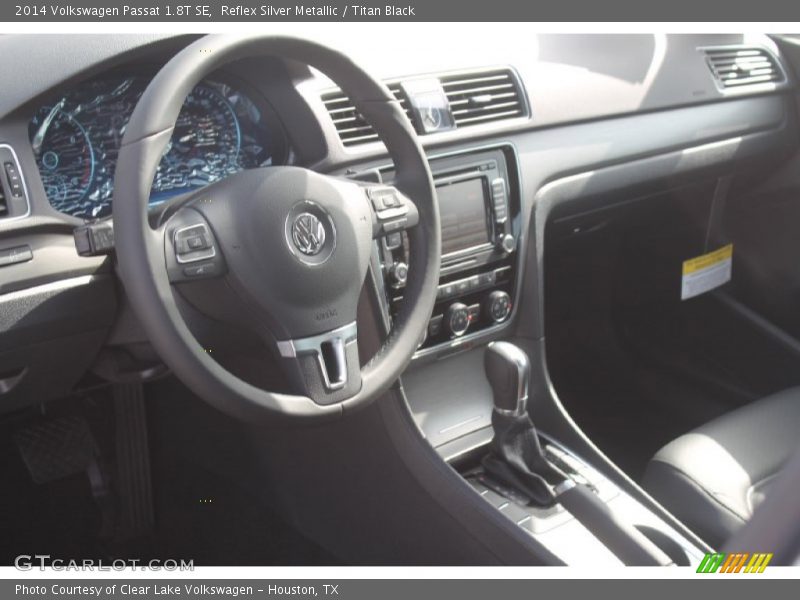 Reflex Silver Metallic / Titan Black 2014 Volkswagen Passat 1.8T SE