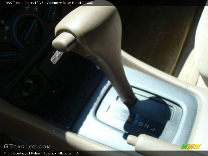 Cashmere Beige Metallic / Oak 1999 Toyota Camry LE V6