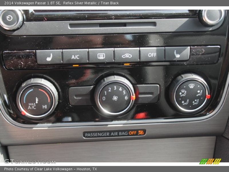 Reflex Silver Metallic / Titan Black 2014 Volkswagen Passat 1.8T SE