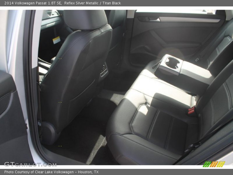 Reflex Silver Metallic / Titan Black 2014 Volkswagen Passat 1.8T SE