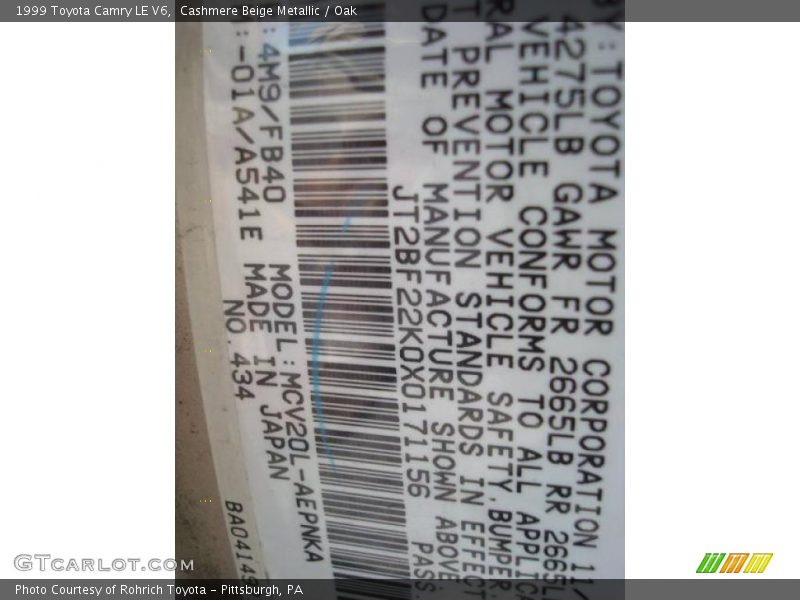 Cashmere Beige Metallic / Oak 1999 Toyota Camry LE V6