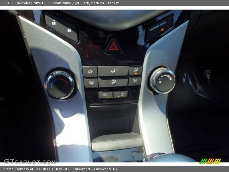 Summit White / Jet Black/Medium Titanium 2012 Chevrolet Cruze LS