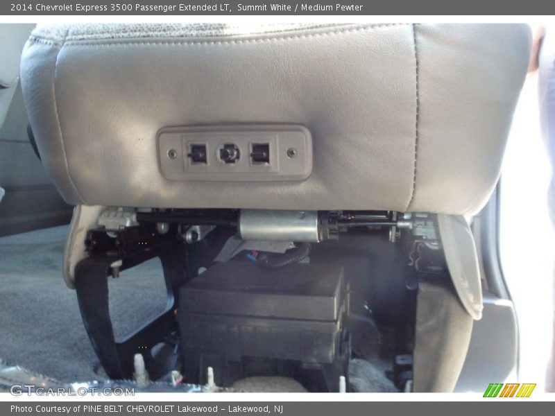 Summit White / Medium Pewter 2014 Chevrolet Express 3500 Passenger Extended LT