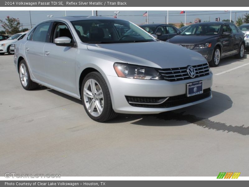 Reflex Silver Metallic / Titan Black 2014 Volkswagen Passat TDI SE