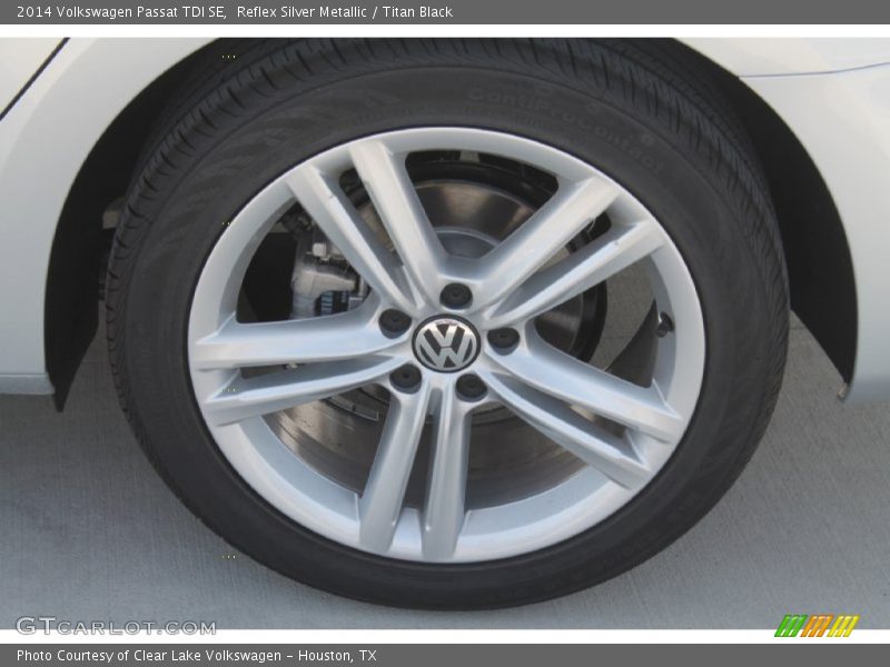 Reflex Silver Metallic / Titan Black 2014 Volkswagen Passat TDI SE