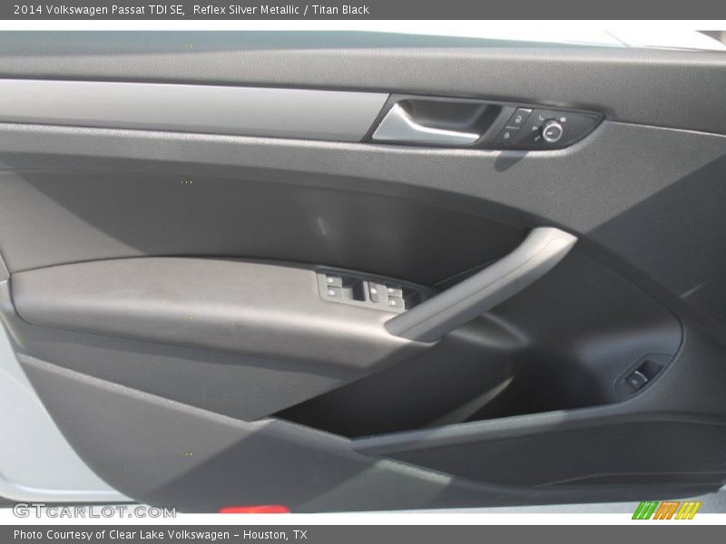 Reflex Silver Metallic / Titan Black 2014 Volkswagen Passat TDI SE