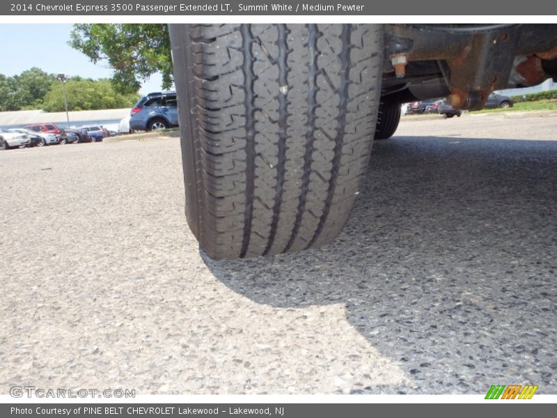 Summit White / Medium Pewter 2014 Chevrolet Express 3500 Passenger Extended LT