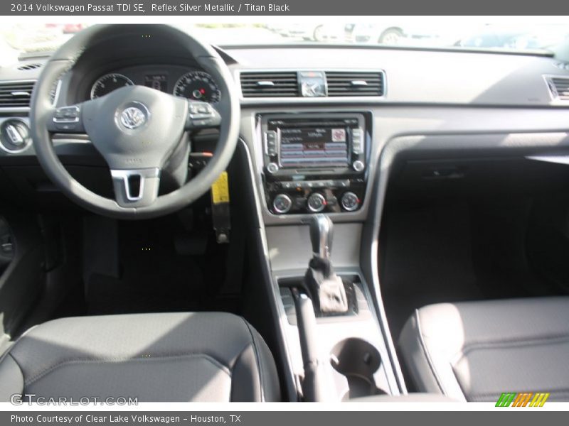 Reflex Silver Metallic / Titan Black 2014 Volkswagen Passat TDI SE