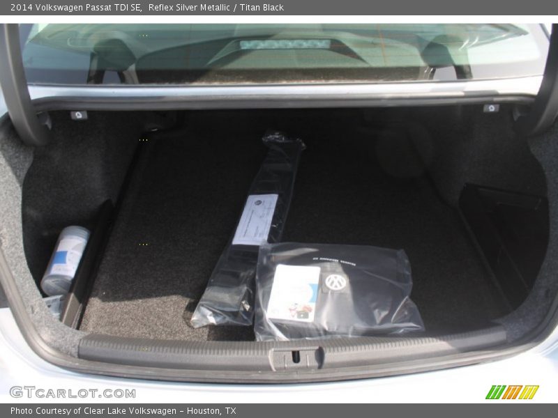Reflex Silver Metallic / Titan Black 2014 Volkswagen Passat TDI SE
